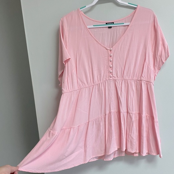 TORRID TOP - 2X (2) - Picture 3 of 8